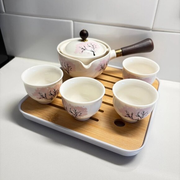 Porcelain Tea Set with Thermochromic Sakura Print - Picture 1 of 10